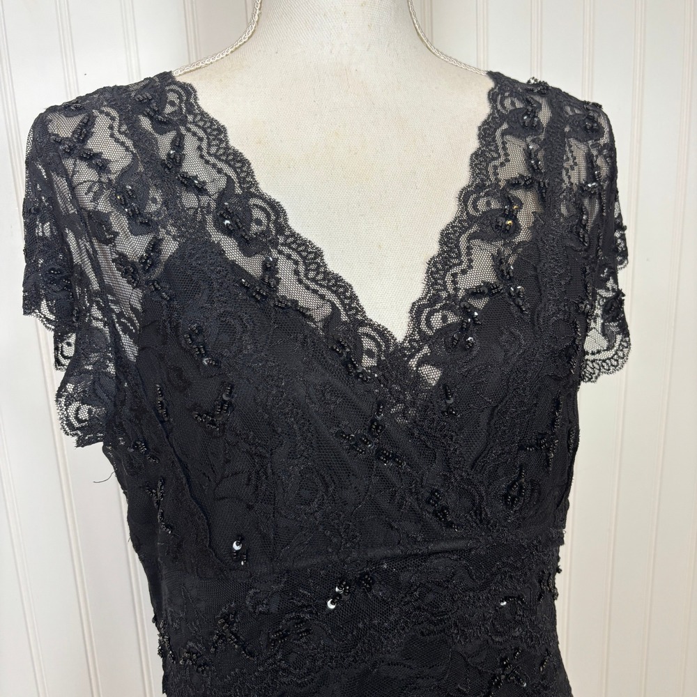 Marina Lace Sheath Dress Women 12 Black Sequin Beaded Tiered Cocktail V-Neck - Picture 3 of 12
